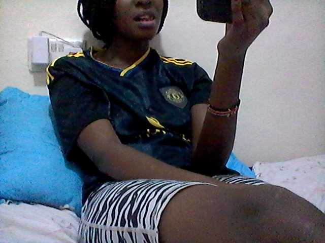 Ebonysly live cam on BongaCams