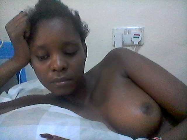 Ebonysly live cam on BongaCams