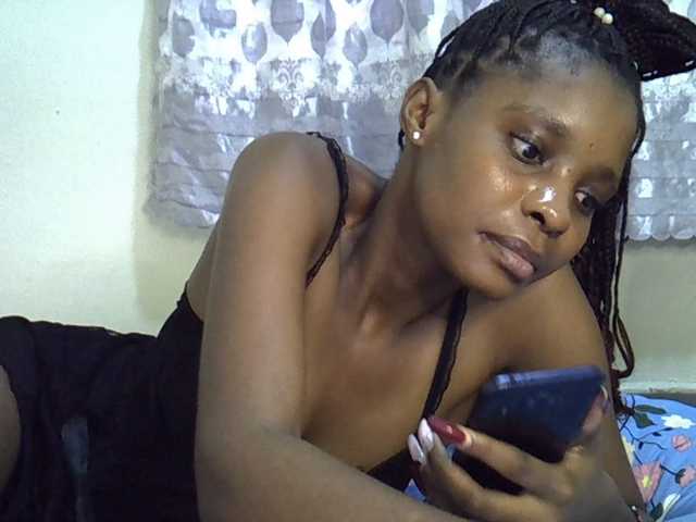 Ebonysly live cam on BongaCams