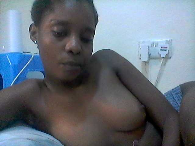 Ebonysly live cam on BongaCams