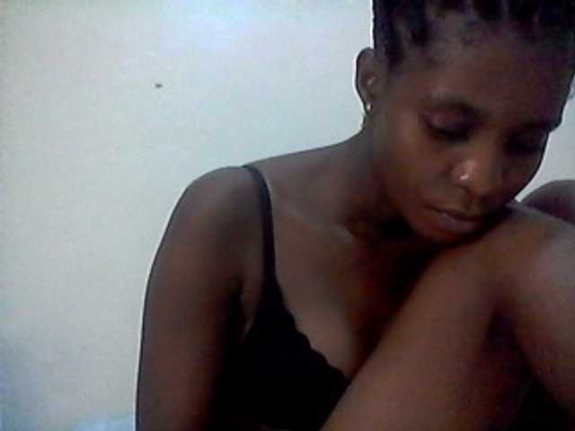 Ebonysly live cam on BongaCams