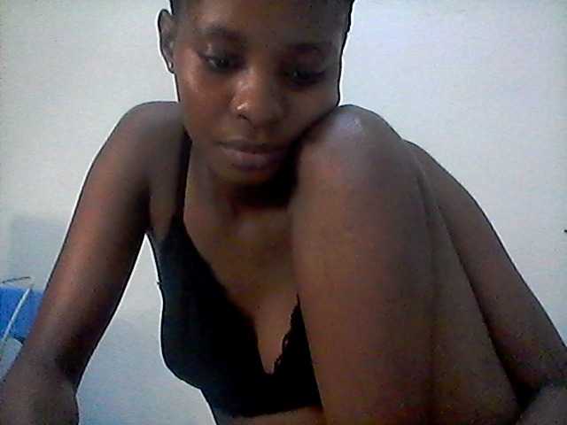 Ebonysly live cam on BongaCams