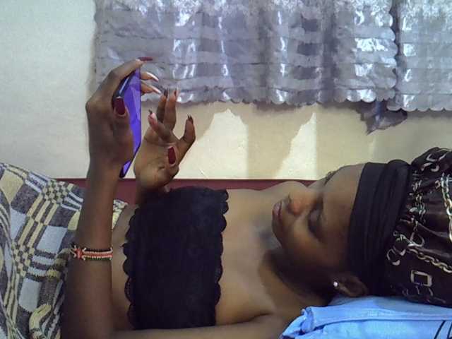 Ebonysly live cam on BongaCams