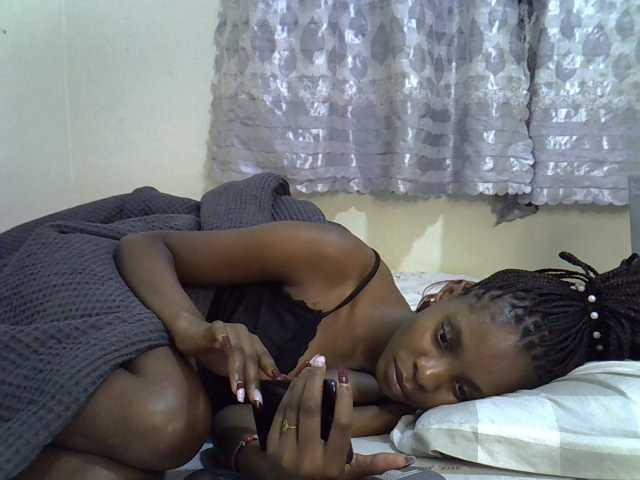 Ebonysly live cam on BongaCams