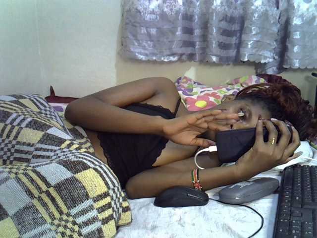 Ebonysly live cam on BongaCams