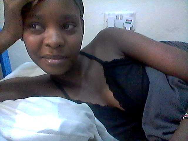 Ebonysly live cam on BongaCams