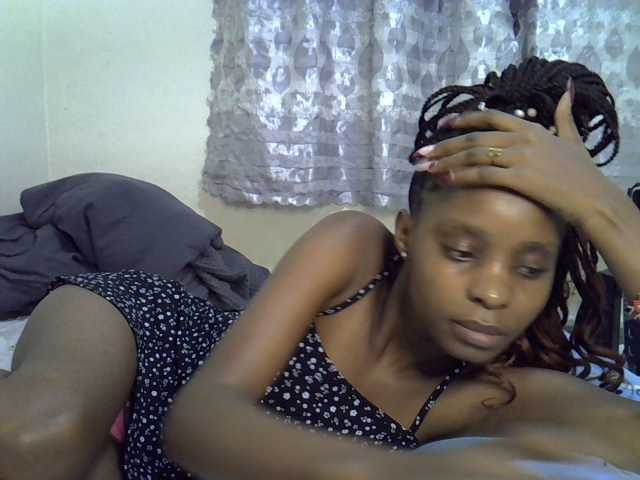 Ebonysly live cam on BongaCams