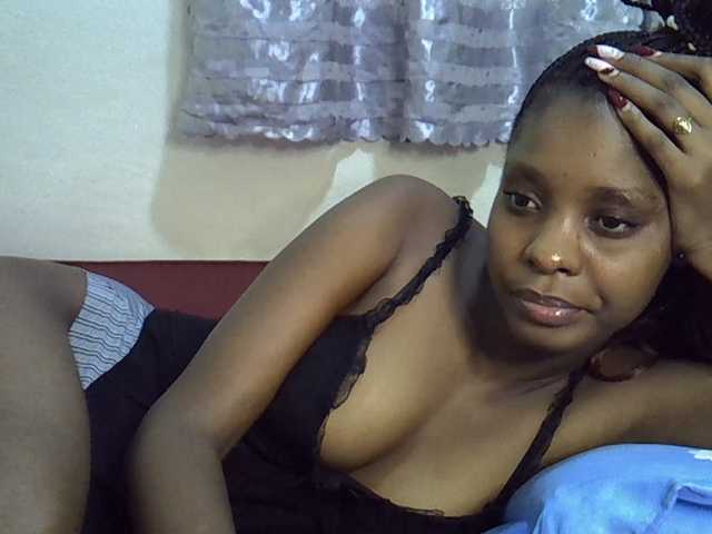 Ebonysly live cam on BongaCams