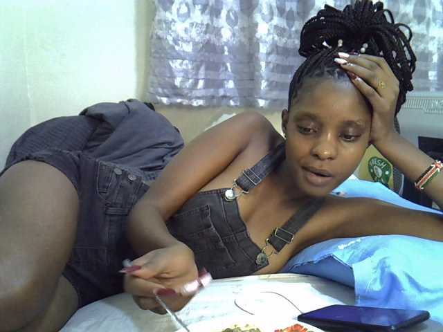 Ebonysly live cam on BongaCams