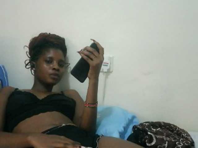 Ebonysly live cam on BongaCams
