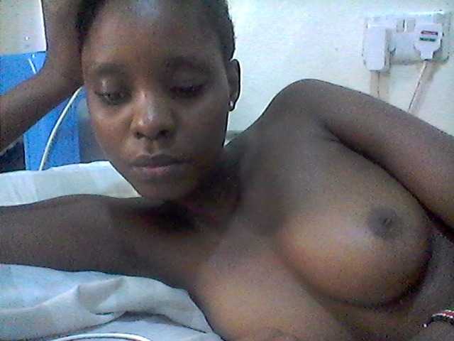 Ebonysly live cam on BongaCams