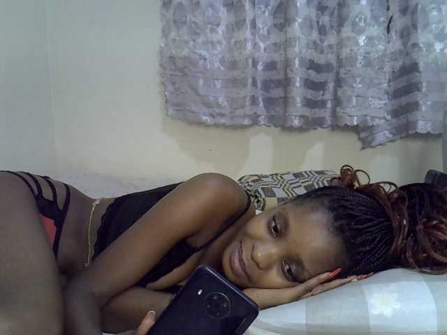 Ebonysly live cam on BongaCams