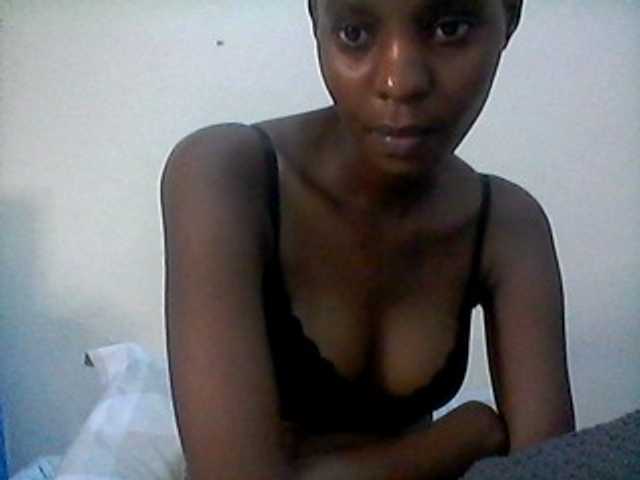 Ebonysly live cam on BongaCams