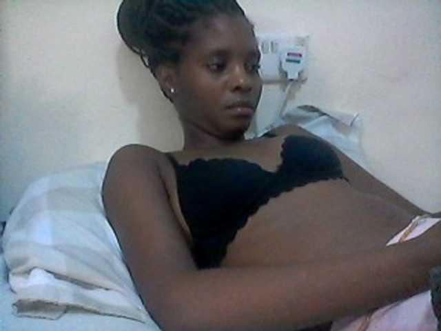 Ebonysly live cam on BongaCams