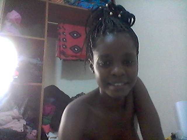 Ebonysly live cam on BongaCams