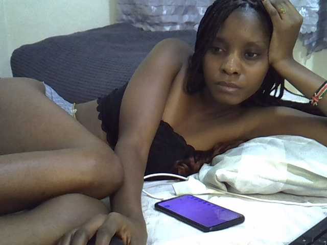 Ebonysly live cam on BongaCams