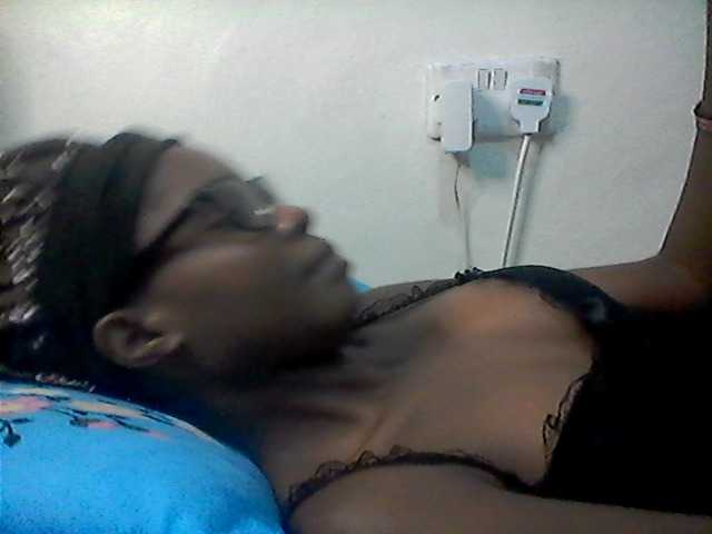 Ebonysly live cam on BongaCams