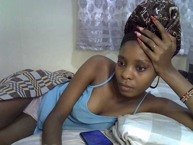 Ebonysly live cam on BongaCams