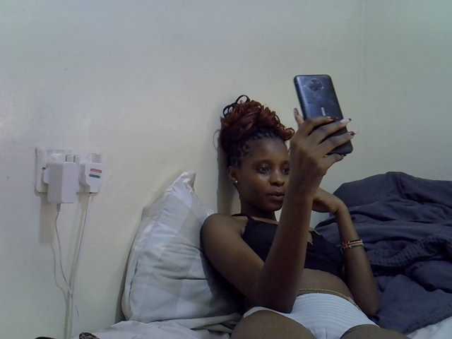 Ebonysly live cam on BongaCams