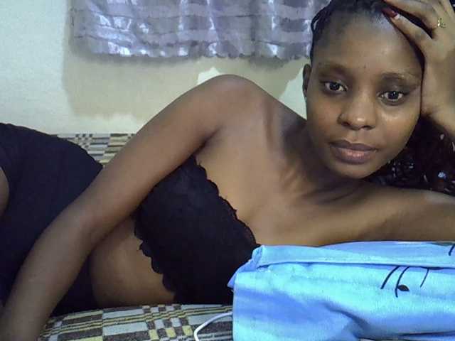 Ebonysly live cam on BongaCams