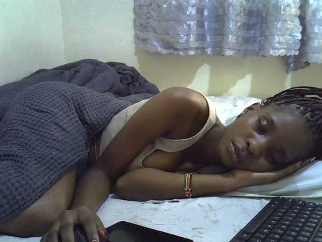 Ebonysly live cam on BongaCams