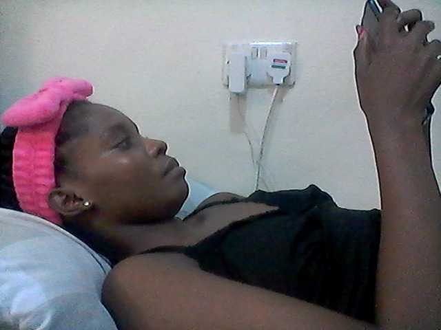 Ebonysly live cam on BongaCams