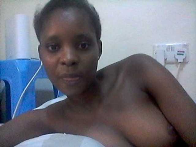 Ebonysly live cam on BongaCams