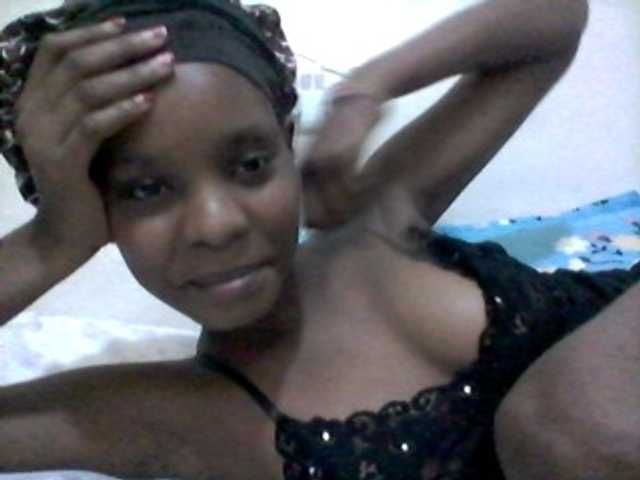 Ebonysly live cam on BongaCams