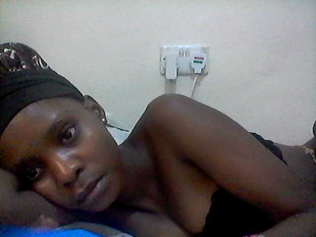 Ebonysly live cam on BongaCams