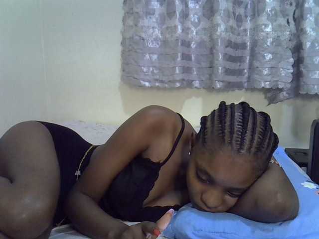 Ebonysly live cam on BongaCams