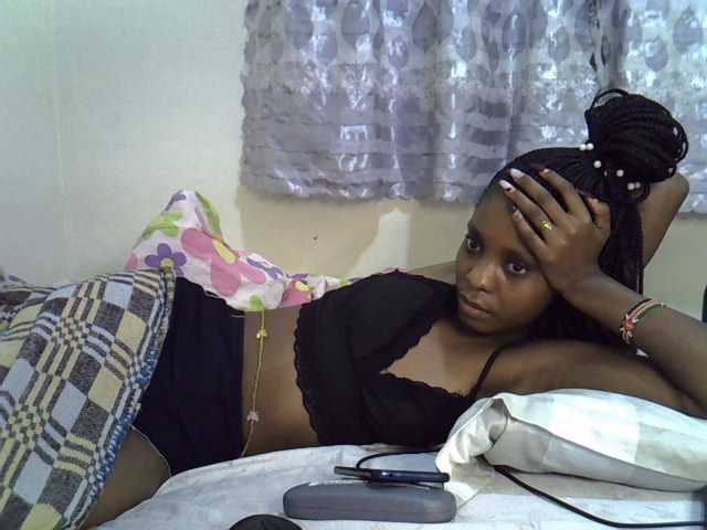 Ebonysly live cam on BongaCams