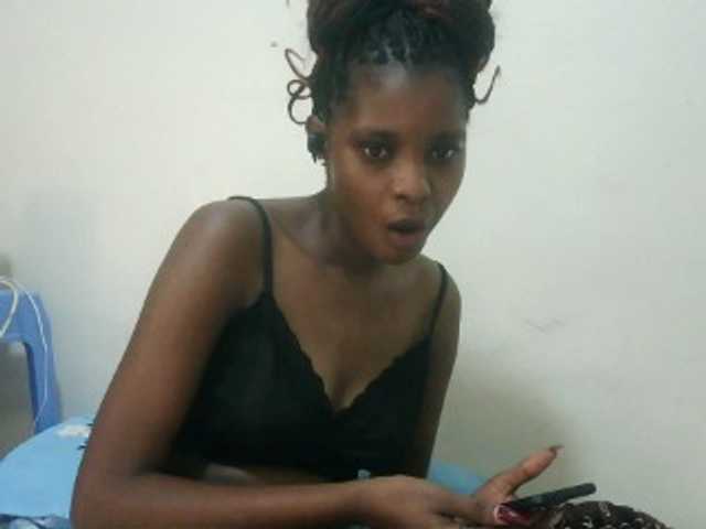 Ebonysly live cam on BongaCams