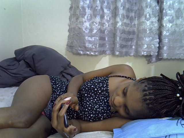Ebonysly live cam on BongaCams