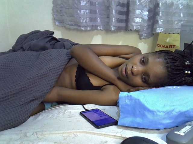 Ebonysly live cam on BongaCams