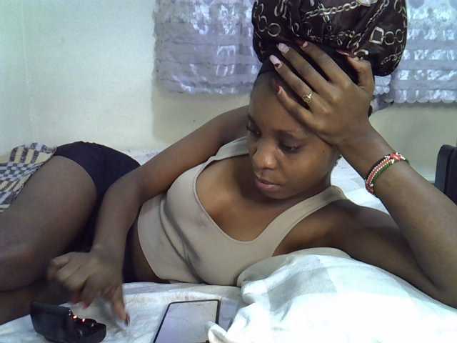 Ebonysly live cam on BongaCams