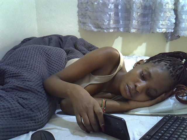 Ebonysly live cam on BongaCams