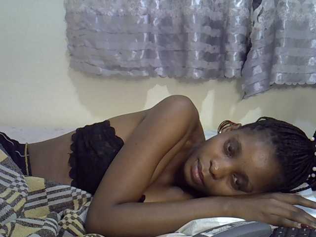 Ebonysly live cam on BongaCams