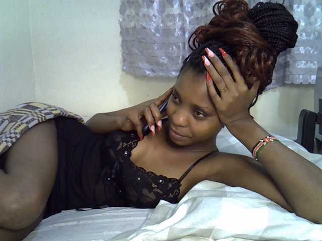 Ebonysly live cam on BongaCams