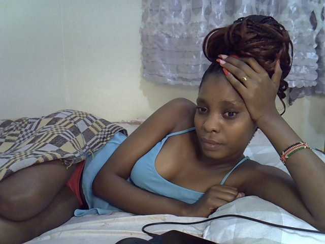 Ebonysly live cam on BongaCams