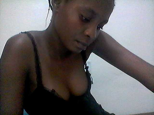 Ebonysly live cam on BongaCams