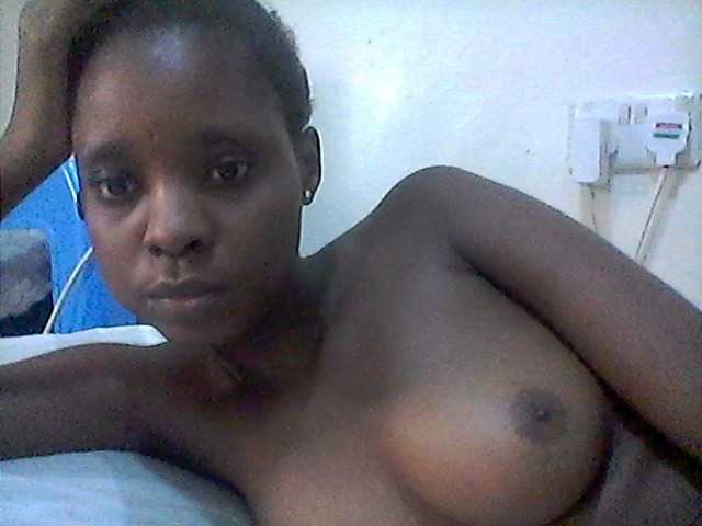 Ebonysly live cam on BongaCams
