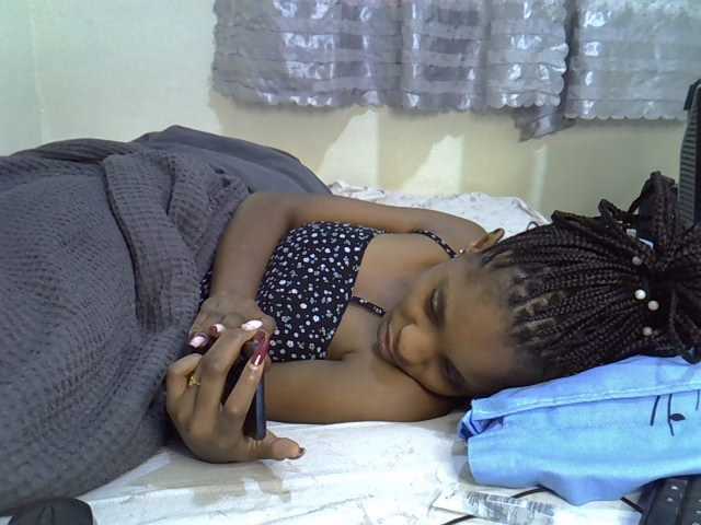 Ebonysly live cam on BongaCams