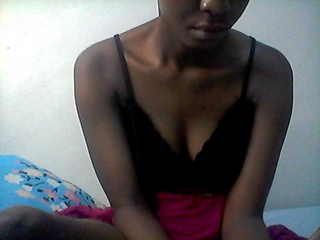 Ebonysly live cam on BongaCams
