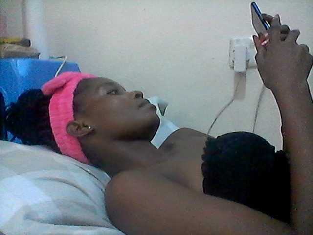 Ebonysly live cam on BongaCams