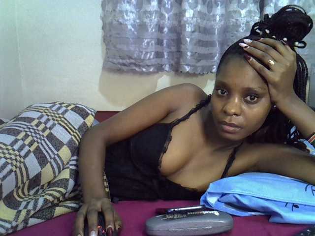 Ebonysly live cam on BongaCams