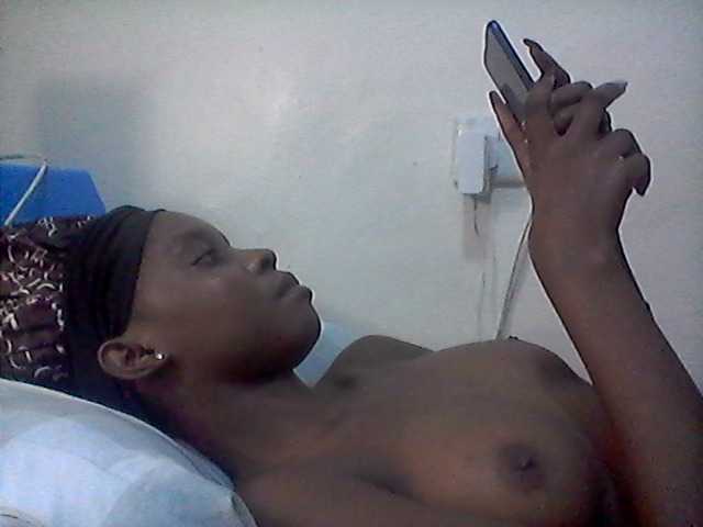 Ebonysly live cam on BongaCams