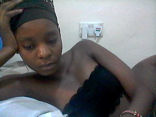 Ebonysly live cam on BongaCams
