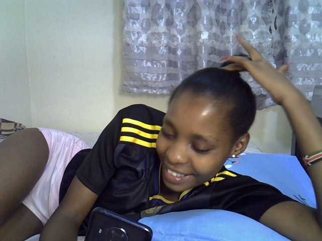 Ebonysly live cam on BongaCams