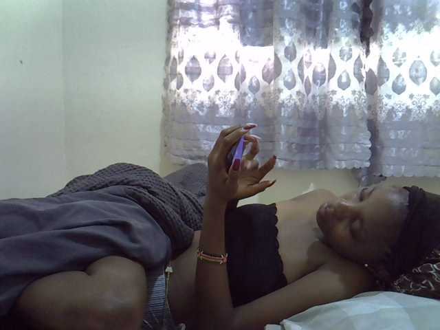 Ebonysly live cam on BongaCams