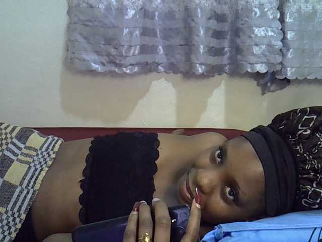 Ebonysly live cam on BongaCams